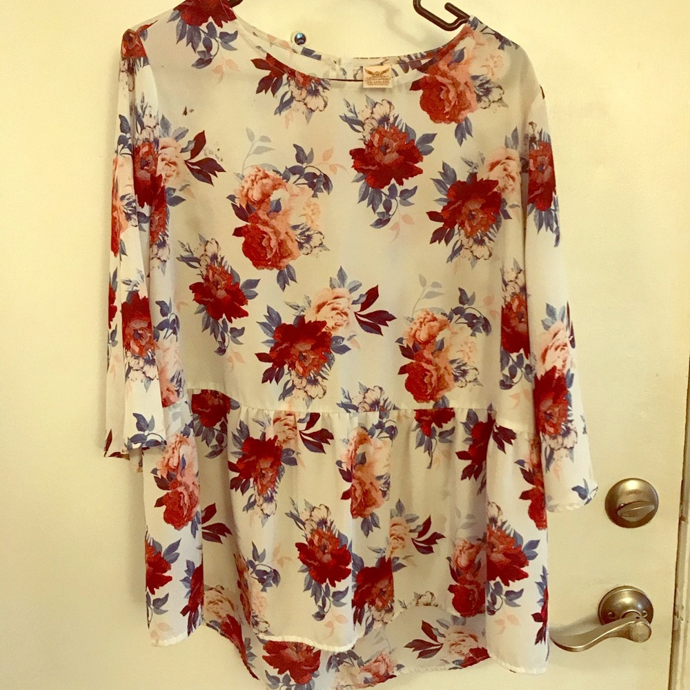 Floral Top 3/4 sleeve